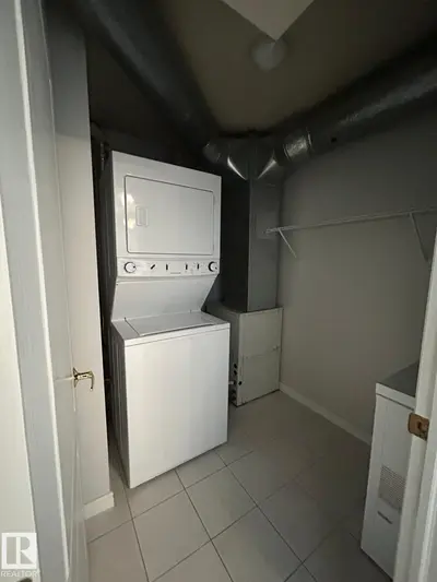 Interior photo 3 of 