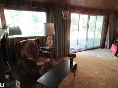 Interior photo 2 of 64 Sundance BE