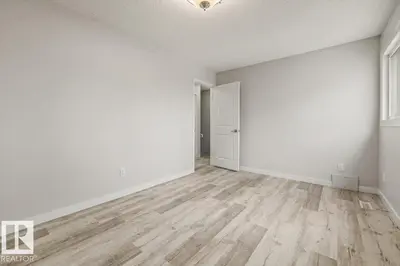 Interior photo 4 of 12C CASTLE TC NW