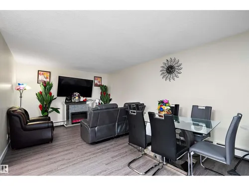 #7 13460 Fort RD NW, Edmonton - $125,000