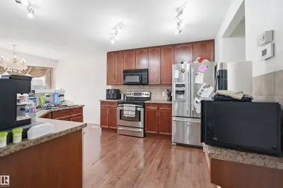 Interior photo 4 of 1560 37B AV NW