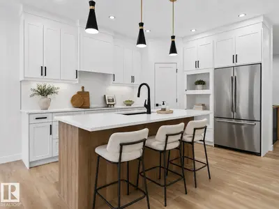 Interior photo 1 of 3318 CHICKADEE DR NW