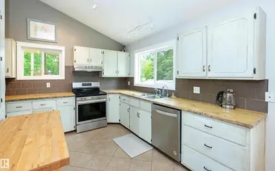 Interior photo 3 of 624031 RGE ROAD 64