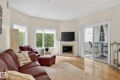 Interior photo 4 of #208 5 Gate AV
