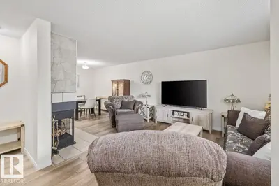Interior photo 2 of #42 3111 142 AV NW