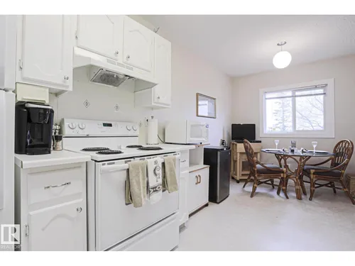 #12 2020 105 ST NW, Edmonton - $278,000