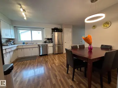 Interior photo 4 of 8504 92 AV