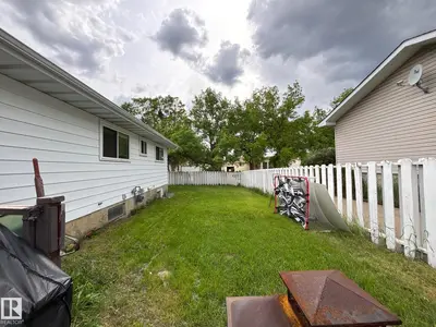 Interior photo 1 of 8504 92 AV