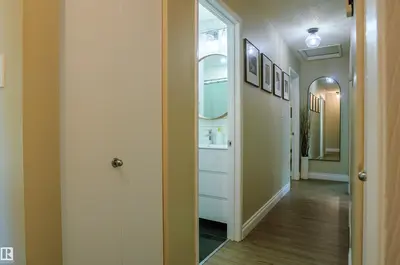 Interior photo 2 of 58 LODGEPOLE CR