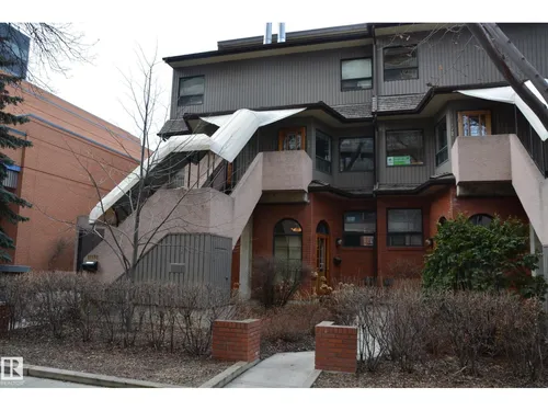11176 83 AV NW, Edmonton - $259,900