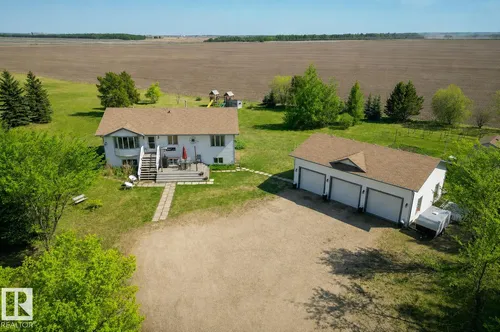 #19 54519 Range Road 273, Rural Sturgeon County - $724,900