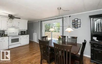 Interior photo 4 of 4816 51 ST