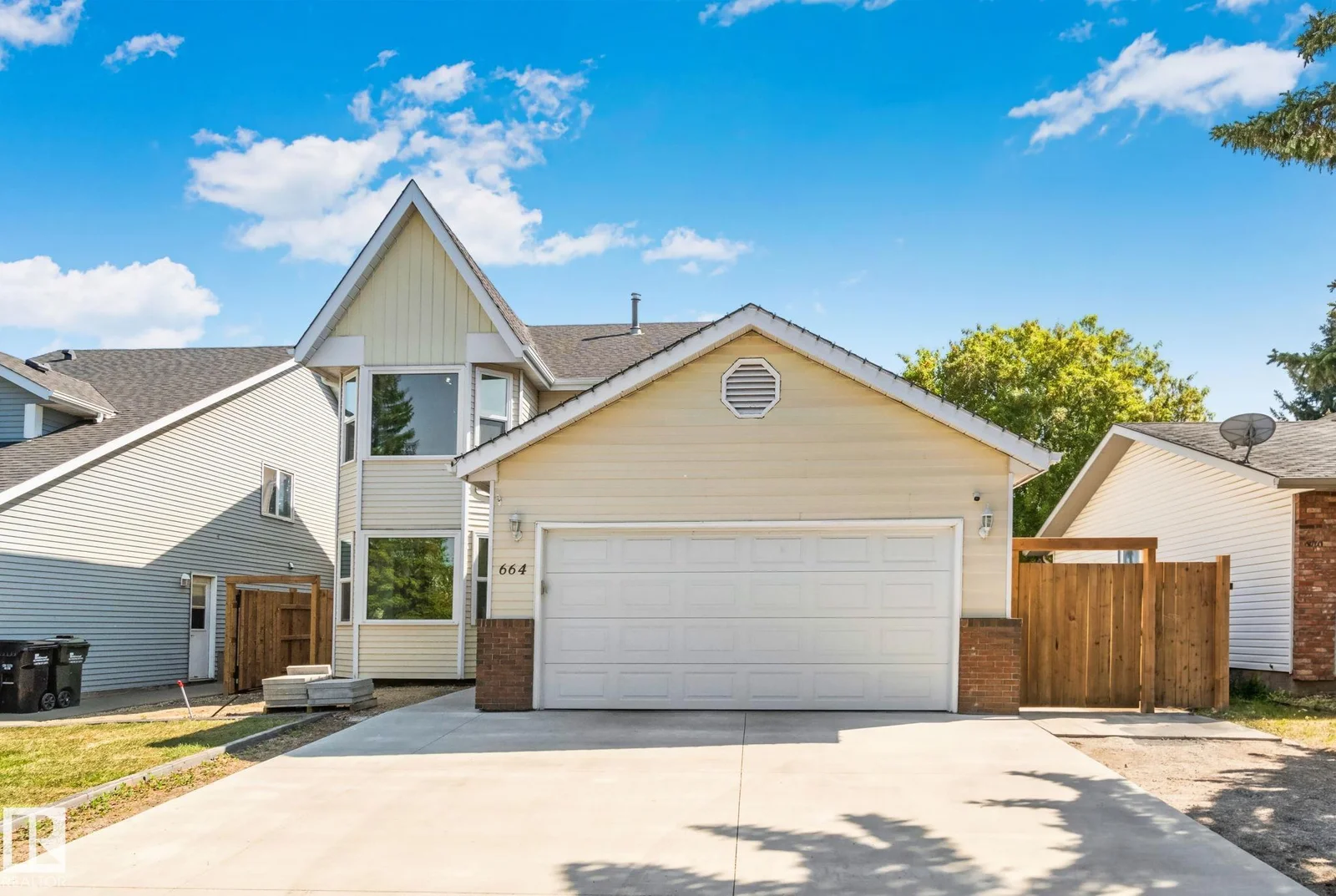 664 VILLAGE DR, Sherwood Park - 3 bedroom Detached Single Family for sale