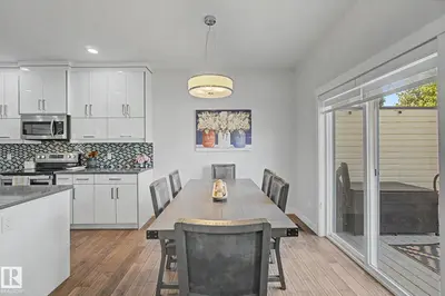 Interior photo 3 of 170 SPRUCE GARDENS CR