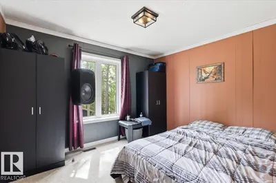 Interior photo 3 of 216 2nd Street Mameo Beach