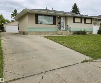 Interior photo 1 of 3718 136a AV NW NW