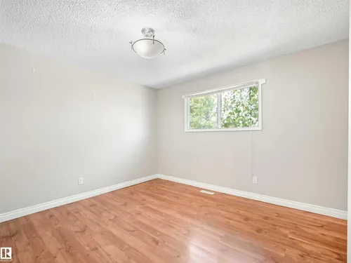 13114 30 ST NW, Edmonton - $309,000