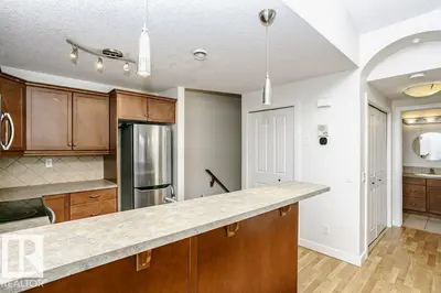 Interior photo 3 of #19 2565 HANNA CR NW