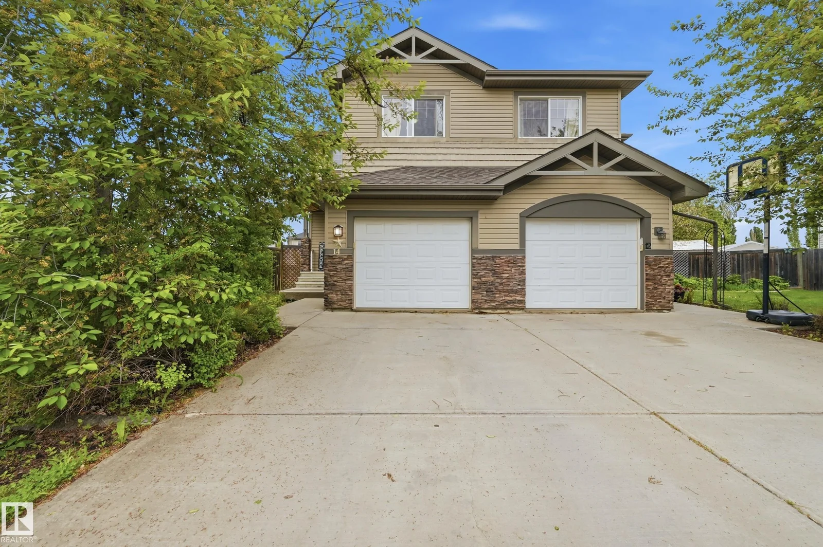 14 HARTWICK LO, Spruce Grove - 3 bedroom Duplex for sale