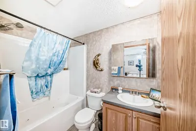 Interior photo 2 of #1556 53222 Range Road 272