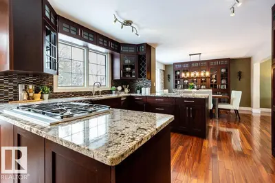 Interior photo 4 of 104 QUESNELL CR NW