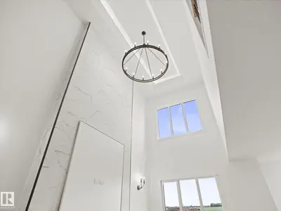 Interior photo 4 of 