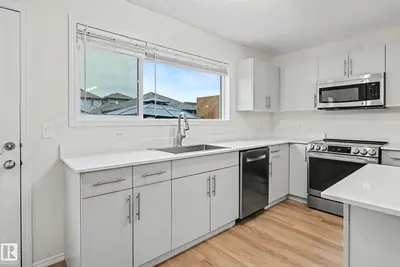 Interior photo 3 of 17633 63A ST NW