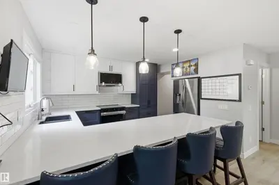 Interior photo 4 of 3 WOODBINE CT