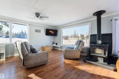 Interior photo 2 of 52309 RGE ROAD 22
