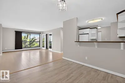 Interior photo 3 of #405 10545 SASKATCHEWAN DR NW