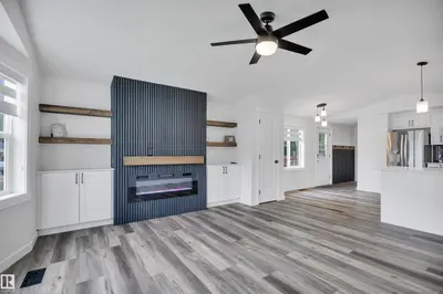 Interior photo 2 of 