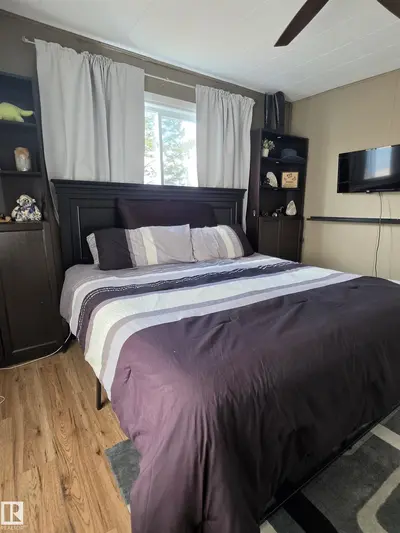 Interior photo 4 of 202 56102 RGE ROAD 53