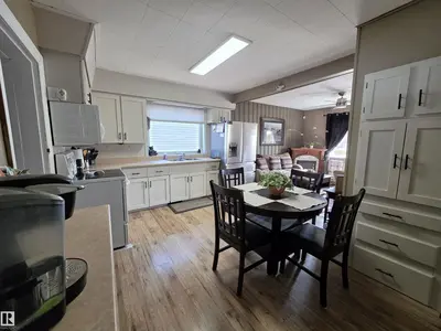 Interior photo 2 of 202 56102 RGE ROAD 53