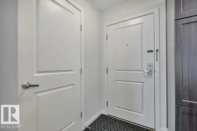 Interior photo 1 of 219 1820 RUTHERFORD RD SW