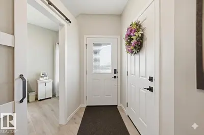 Interior photo 1 of #27 11 DALTON LI