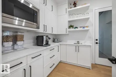 Interior photo 4 of 55017 RGE ROAD 254