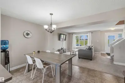 Interior photo 2 of 75 HARVEST RIDGE DR