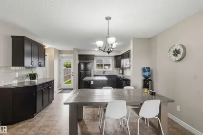 Interior photo 3 of 75 HARVEST RIDGE DR
