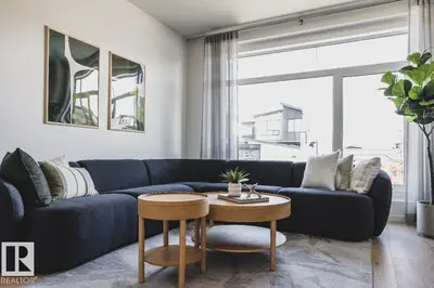 Interior photo 1 of 347 Rankin