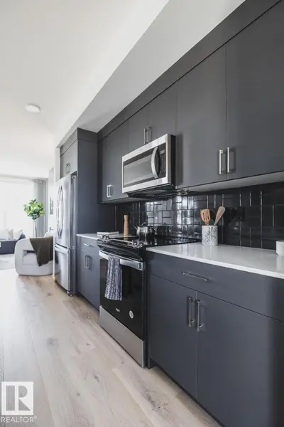 Interior photo 3 of 347 Rankin