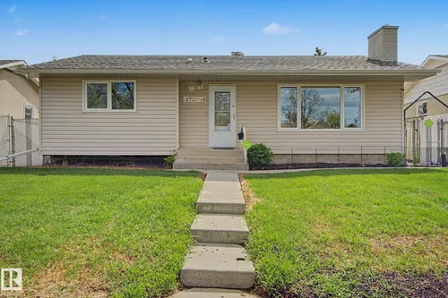 16727 80 AV NW, Edmonton - $449,900