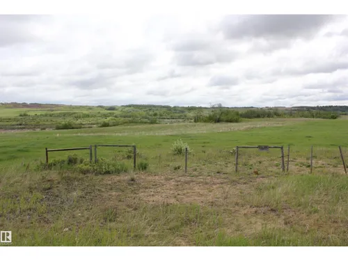 Twp Rd 572 RR 80, Rural St. Paul County - $285,000