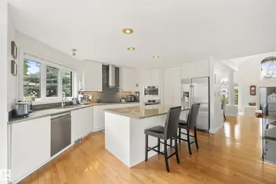 Interior photo 2 of 11256 10 AV NW