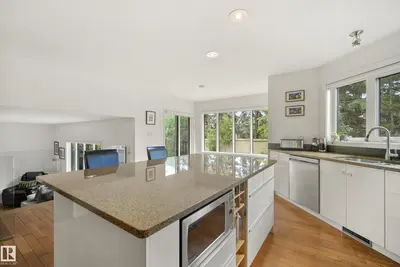 Interior photo 4 of 11256 10 AV NW