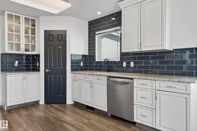 Interior photo 4 of 592 RAINBOW CR