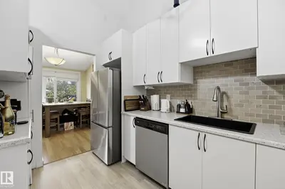Interior photo 4 of 7303 180 ST NW