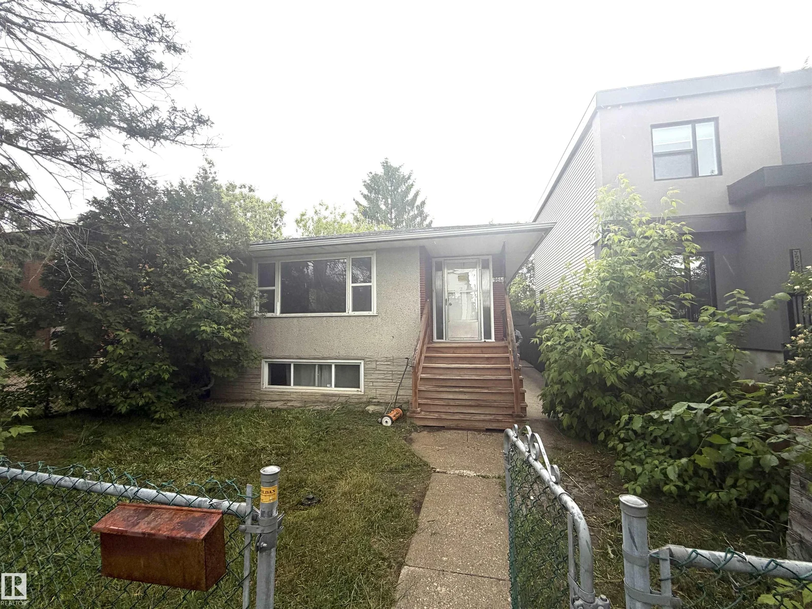 9640 74 AV NW, Edmonton - 6 bedroom Detached Single Family for sale