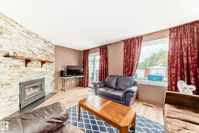 Interior photo 3 of 3151 139 AV NW