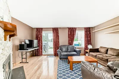 Interior photo 4 of 3151 139 AV NW