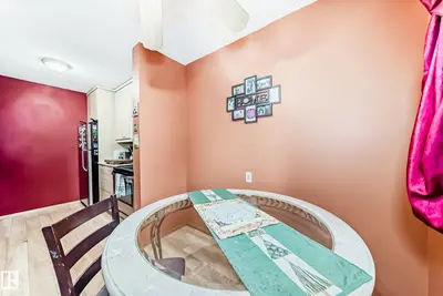 Interior photo 2 of 3151 139 AV NW